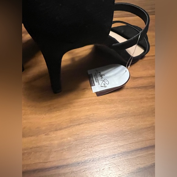 NWOB. London Rag heels, Black suede. - Picture 6 of 9